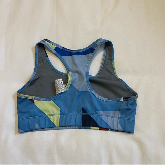 Nike dryfit sports bra - Picture 2 of 3